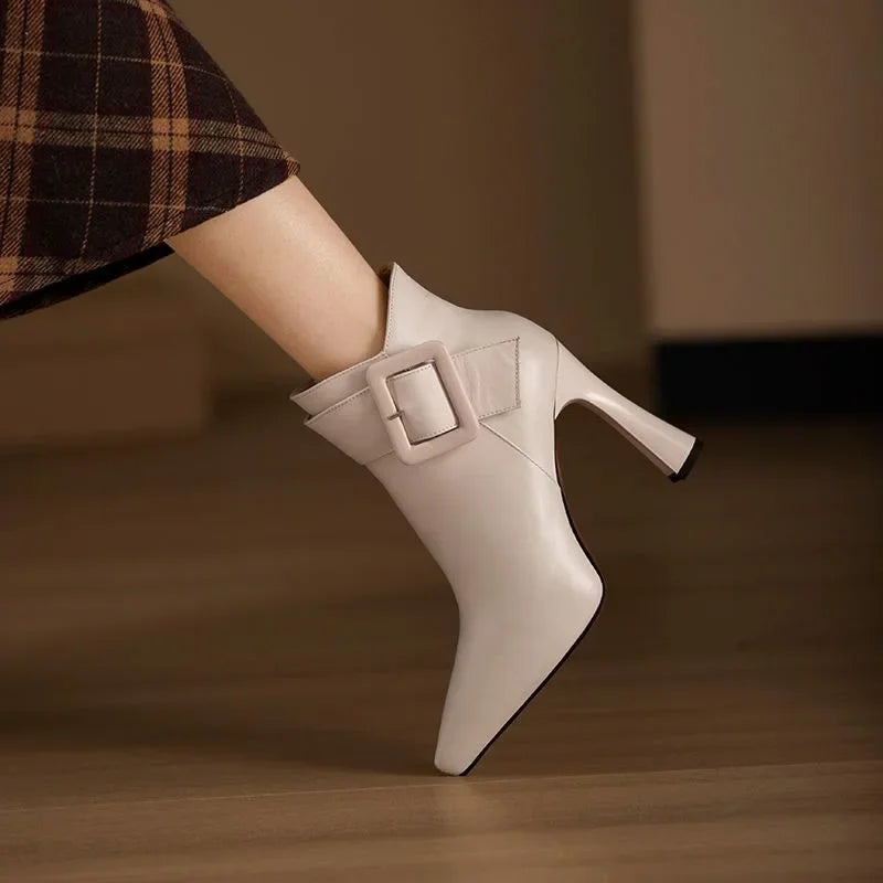 Buty pięty Ashley Buckle